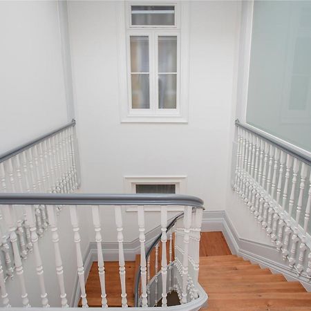 Liiiving - Downtown & Riverside Balcony Apartment Porto Luaran gambar