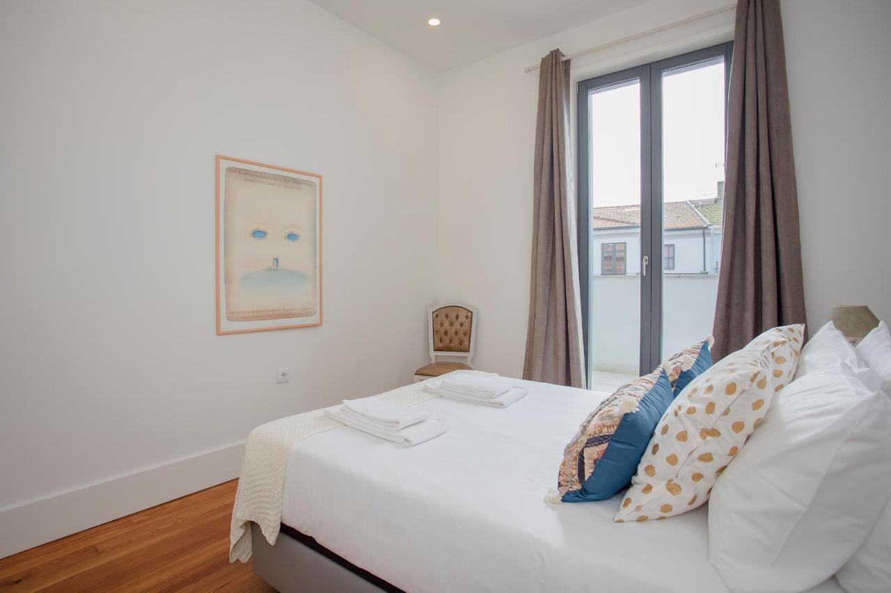 Liiiving - Downtown & Riverside Balcony Apartment Porto Luaran gambar