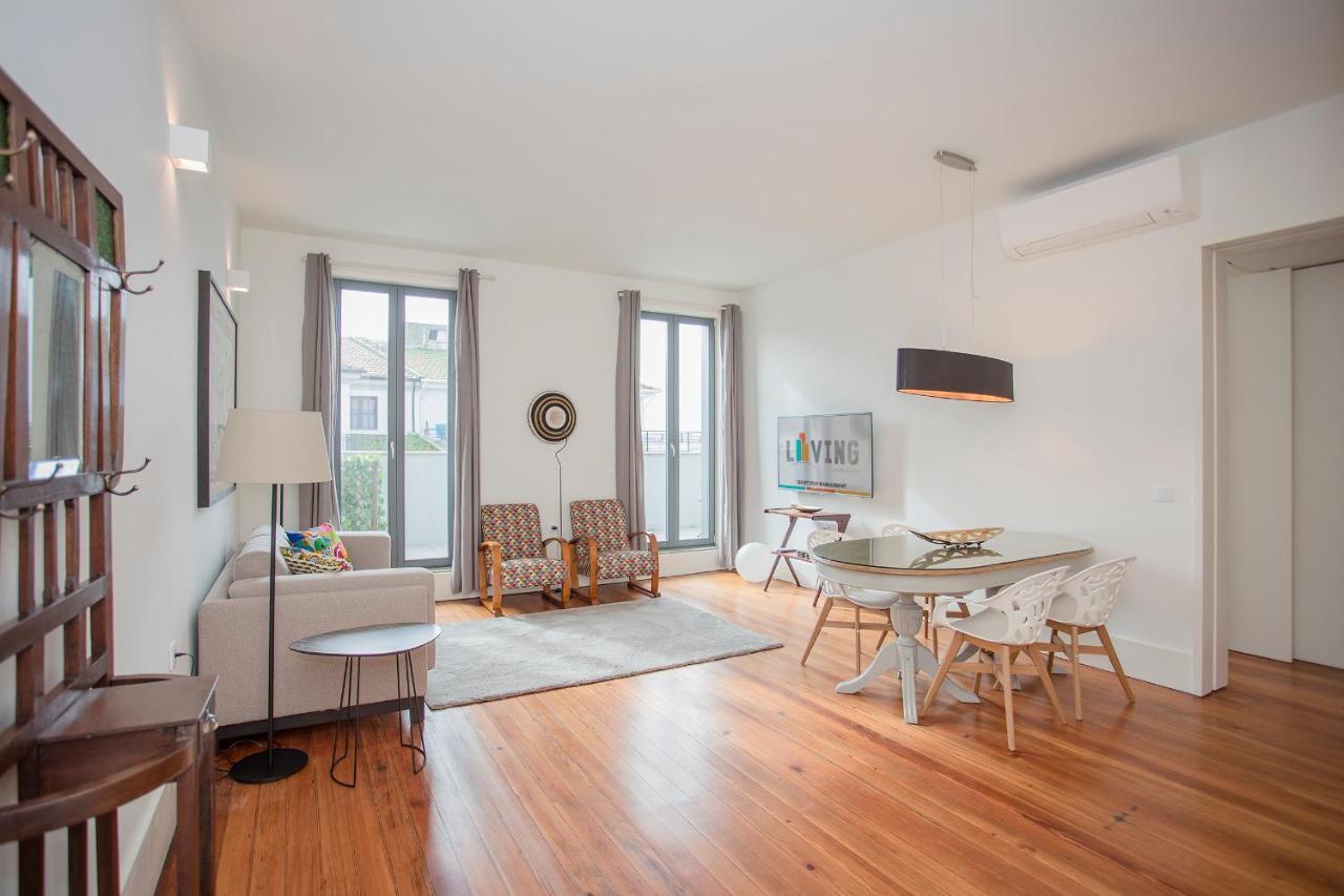 Liiiving - Downtown & Riverside Balcony Apartment Porto Luaran gambar