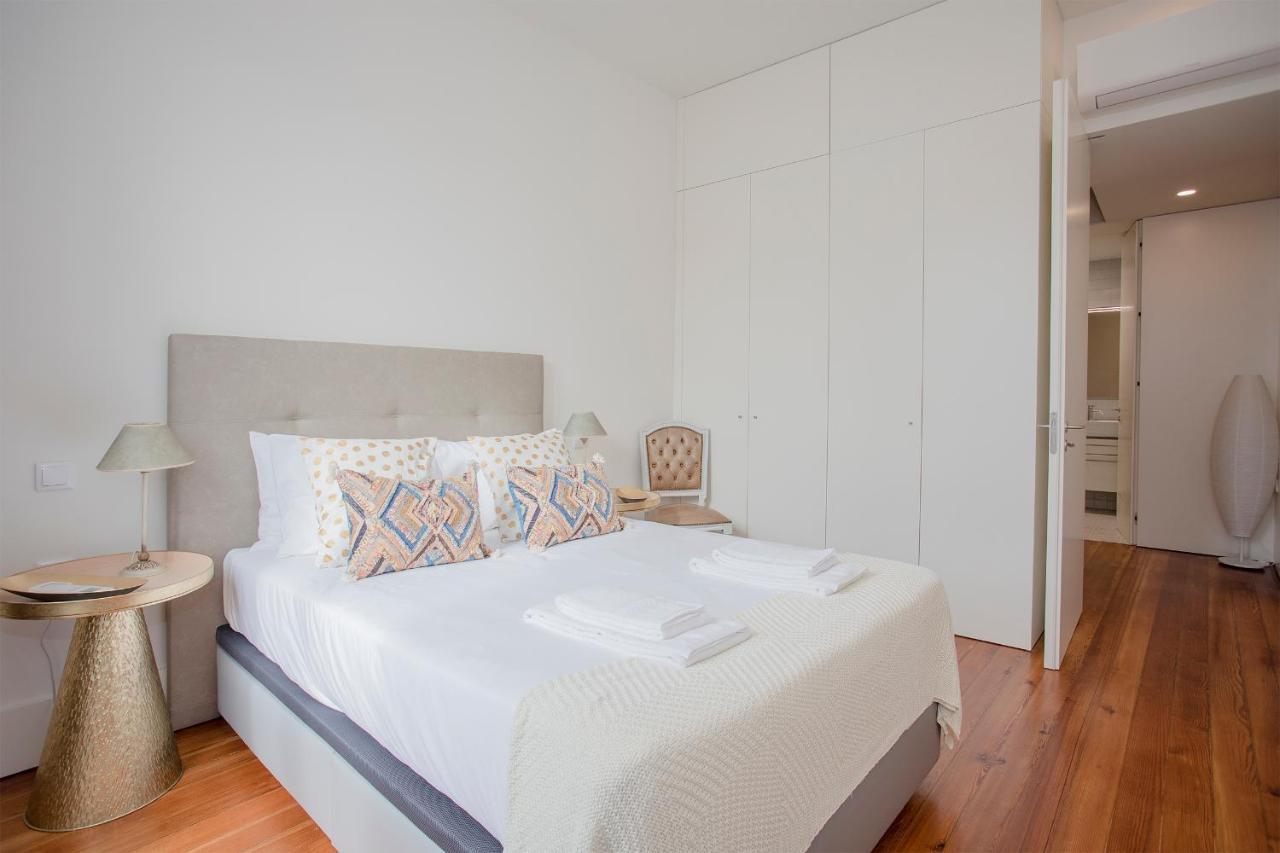 Liiiving - Downtown & Riverside Balcony Apartment Porto Luaran gambar