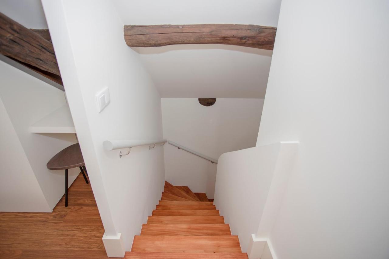 Liiiving - Downtown & Riverside Balcony Apartment Porto Luaran gambar